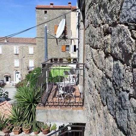 Appartement De Charme Entre Mer Et Montagne Sollacaro Kültér fotó